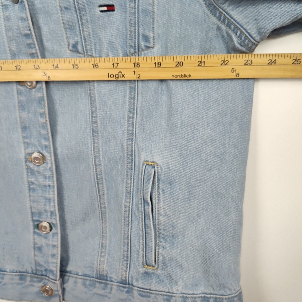 Vintage Tommy Hilfiger Jacket Men's Size L Lt. Blue Denim Big Flag Button-Up - Picture 5 of 13